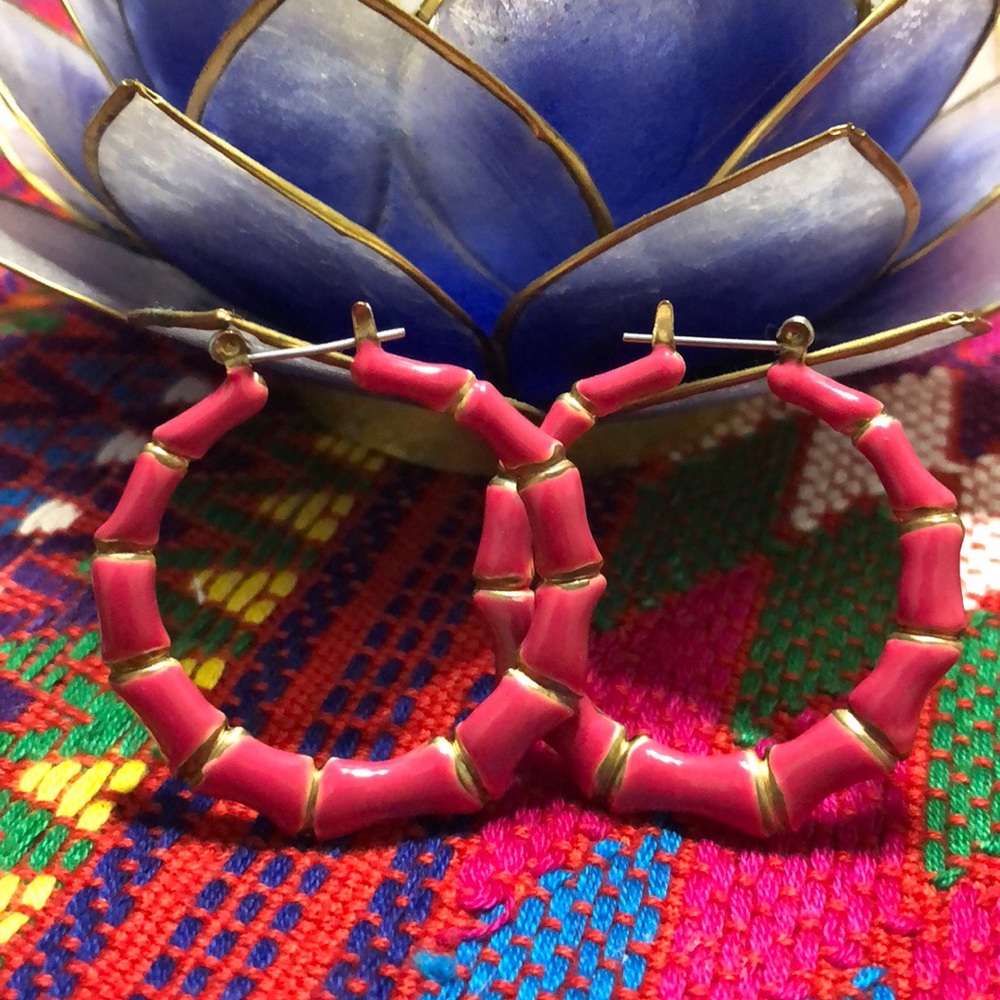 Tiki hot pink hoop earrings